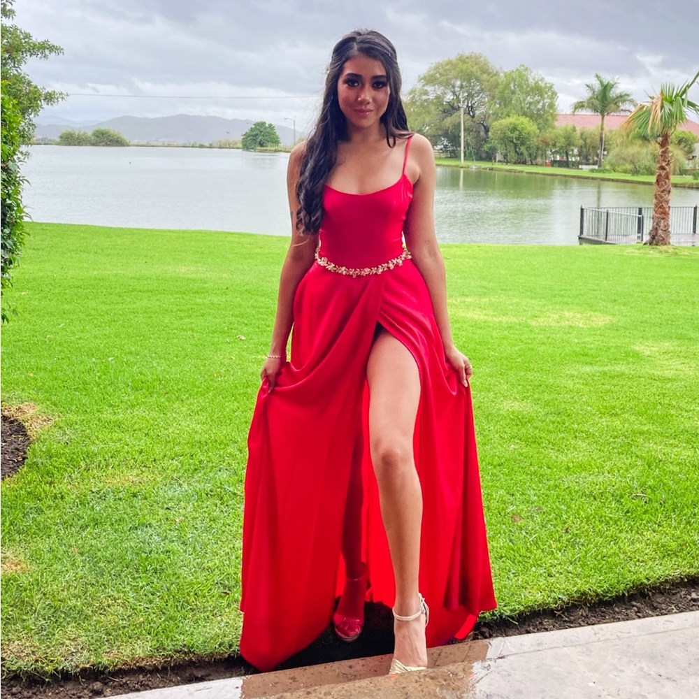 David’s Bridal Scarlett Red Dress